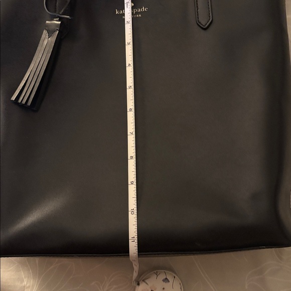 Kate Spade Tote - Picture 8 of 10